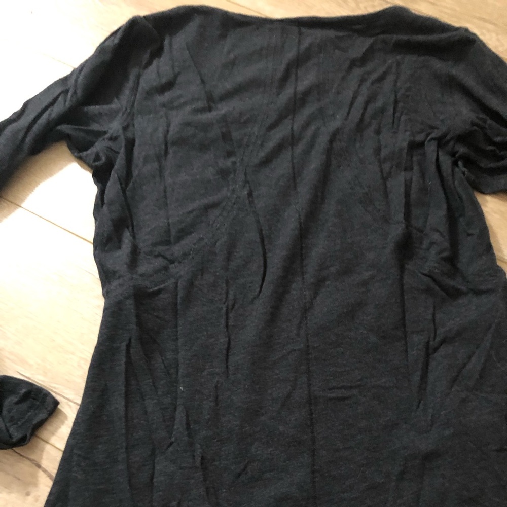 Basic lululemon long sleeve gray top